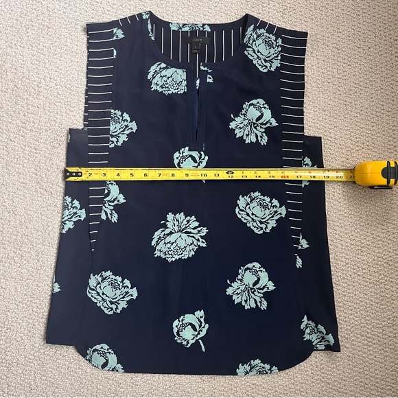 J Crew sleeveless blouse - Picture 5 of 6